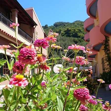 Rolandos Apartments 아기오스고르디오스 외부 사진