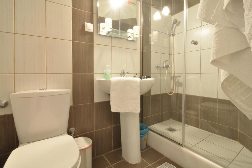 Rolandos Apartments 아기오스고르디오스 외부 사진