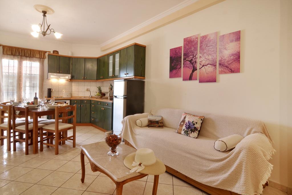 Rolandos Apartments 아기오스고르디오스 외부 사진