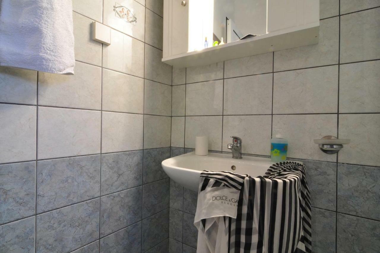Rolandos Apartments 아기오스고르디오스 외부 사진